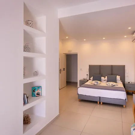Mar N Mar Crown Hotel-suites Hotel Kamari (Santorini)