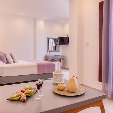 Mar N Mar Crown Hotel-suites Kamari (Santorini)